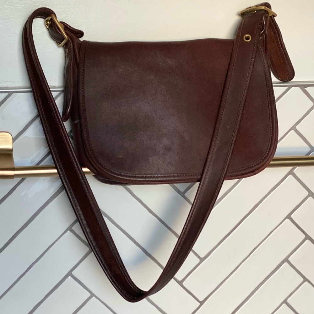 Gorgeous Vintage 1980s era Coach mahogany bag